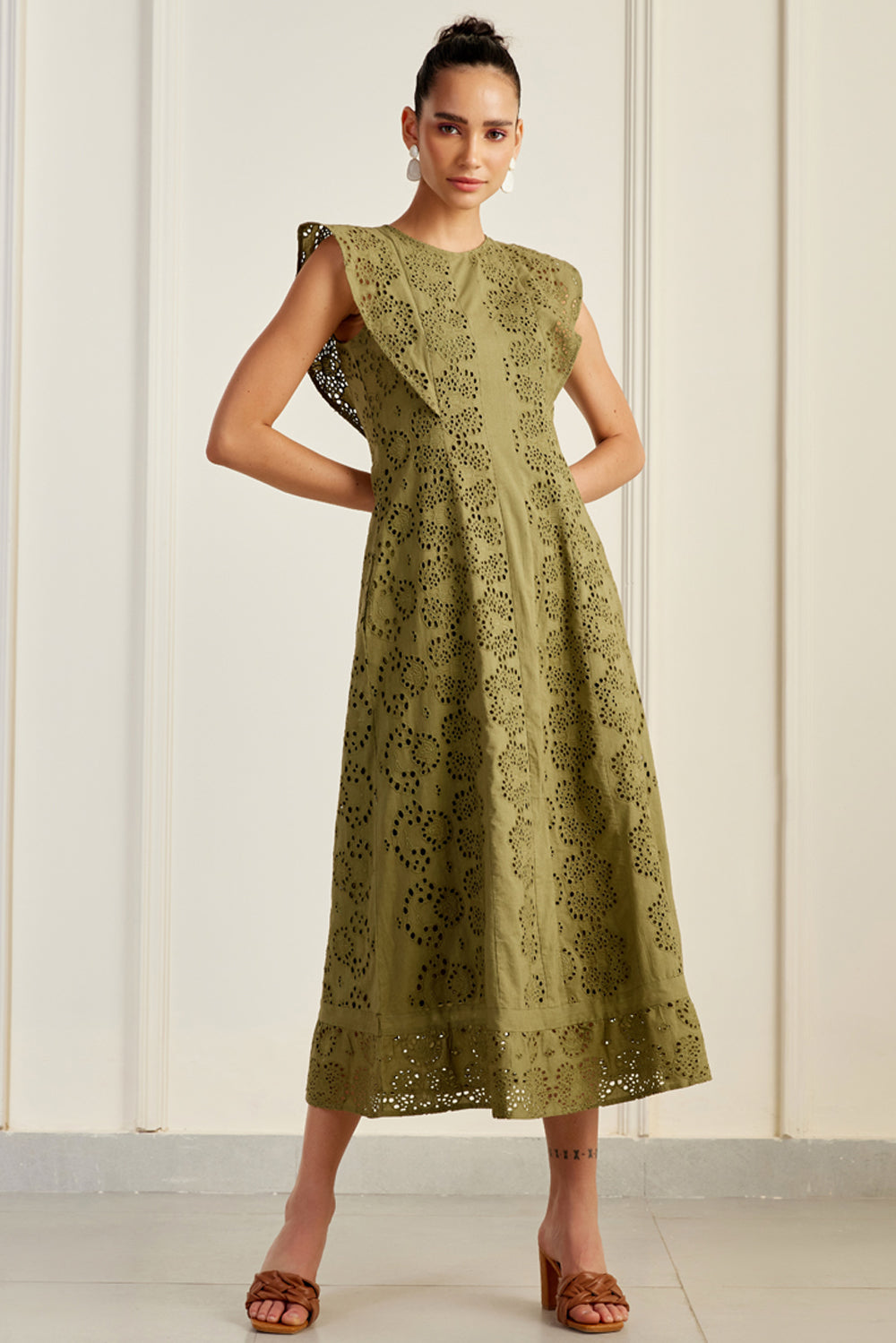 Udaipur Olive Broderie Anglaise Dress – SILKROSE