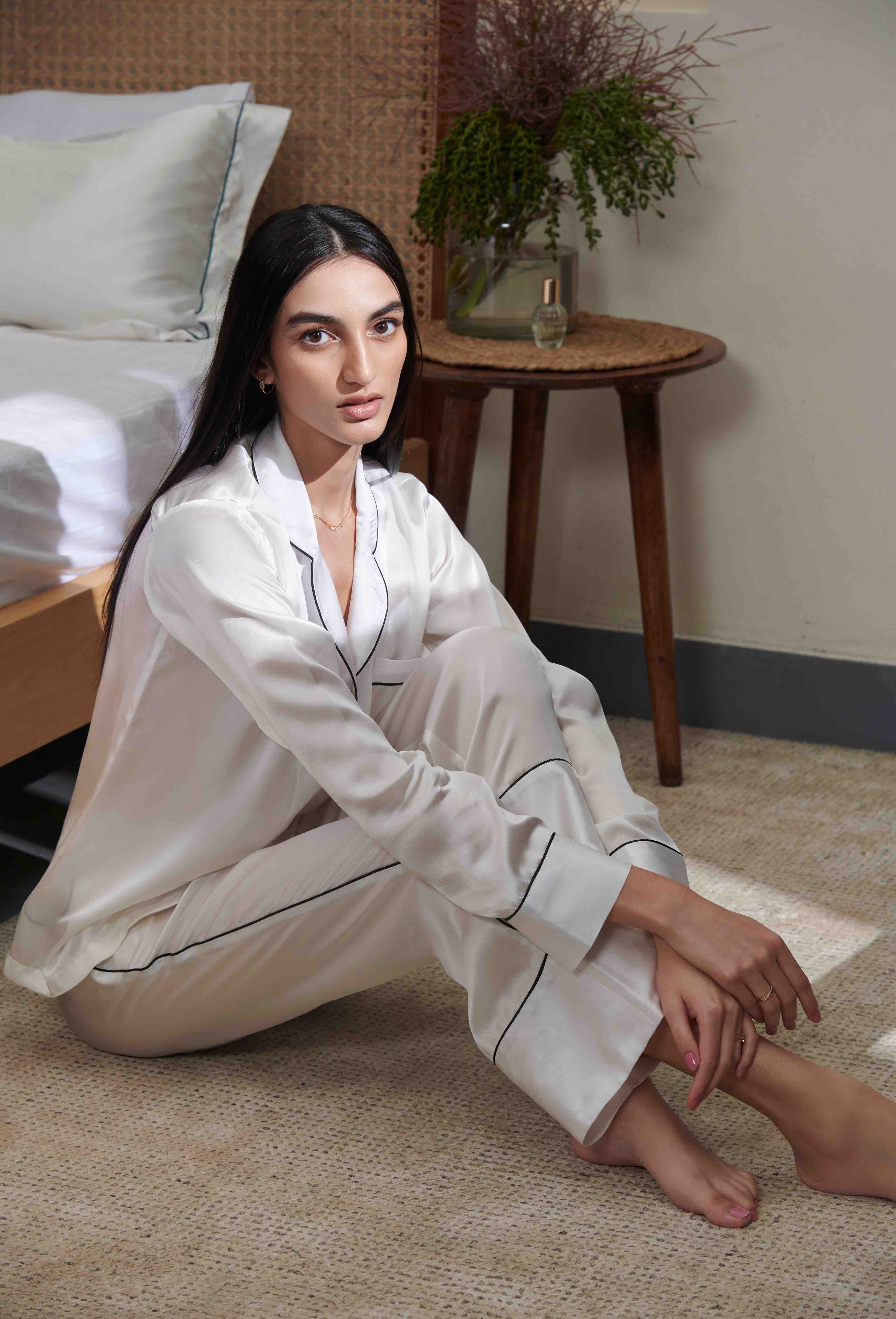 Victoria silk online pajamas